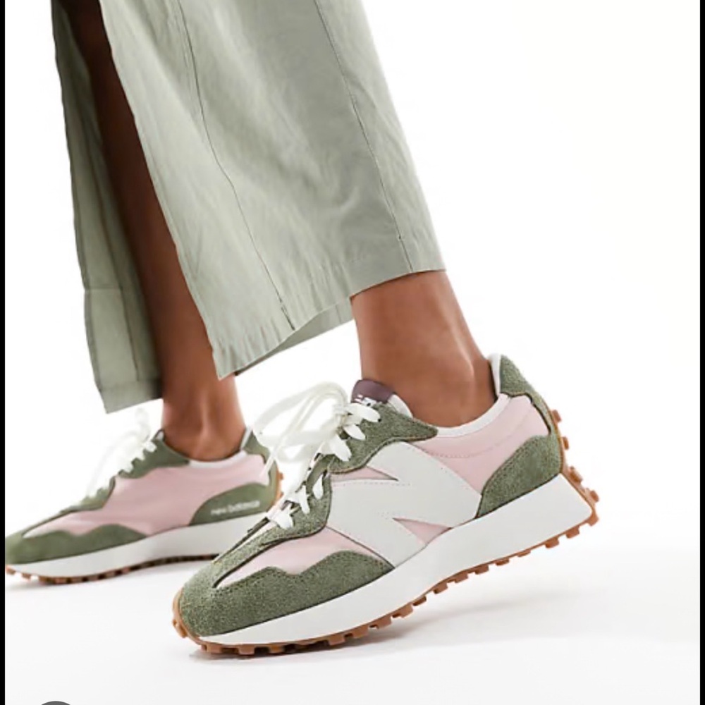 RARE New Balance 327 Women's olive/pink